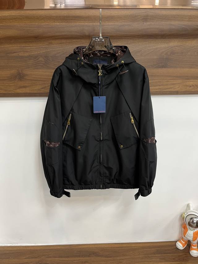 Featured item: Louis Vuitton 2025 Autumn/Winter New Men's Lapel Jacket. Origina