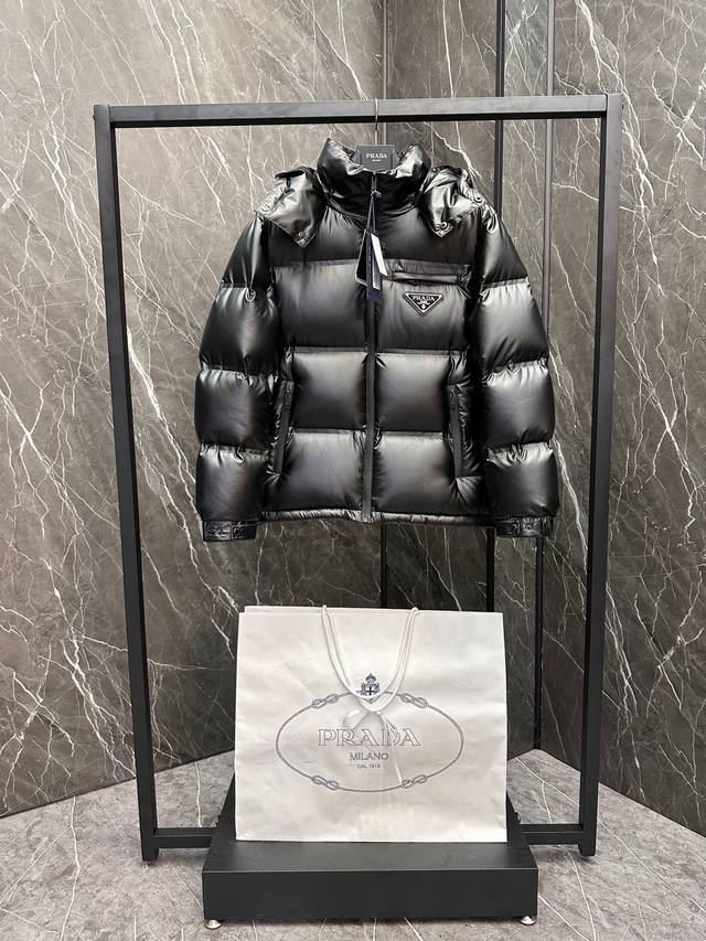 Top-tier version Prada high-tech bonded down jacket Sizes: 48-56 DDD