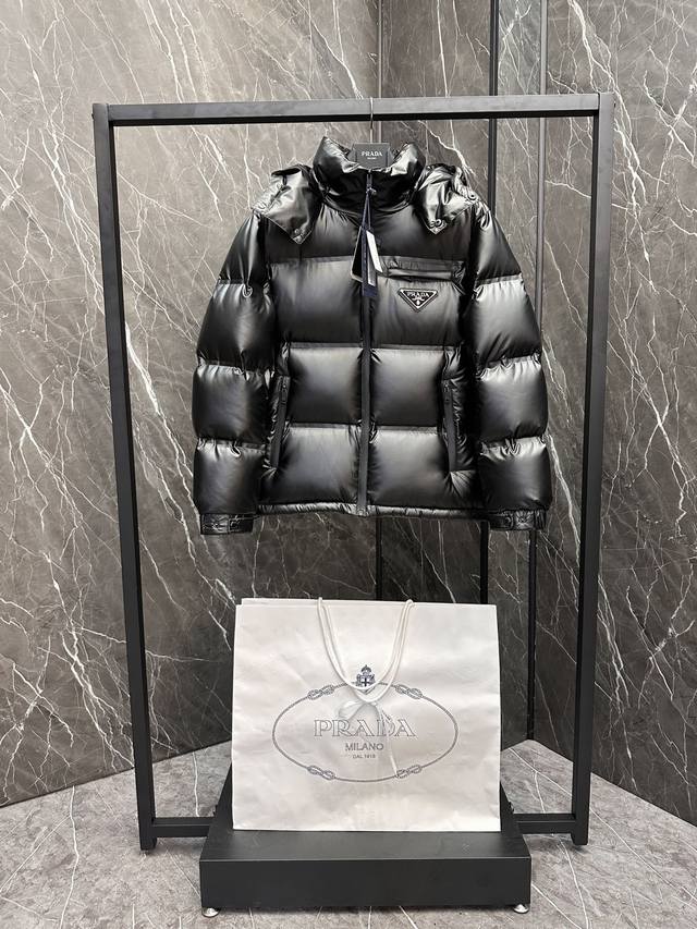 Top-tier Prada high-tech heat-sealed down jacket, new winter arrival, high-end
