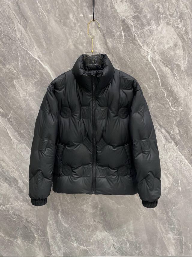 LV Louis Vuitton 24Ss Official Website Runway Style Embossed Monogram Leather Pa