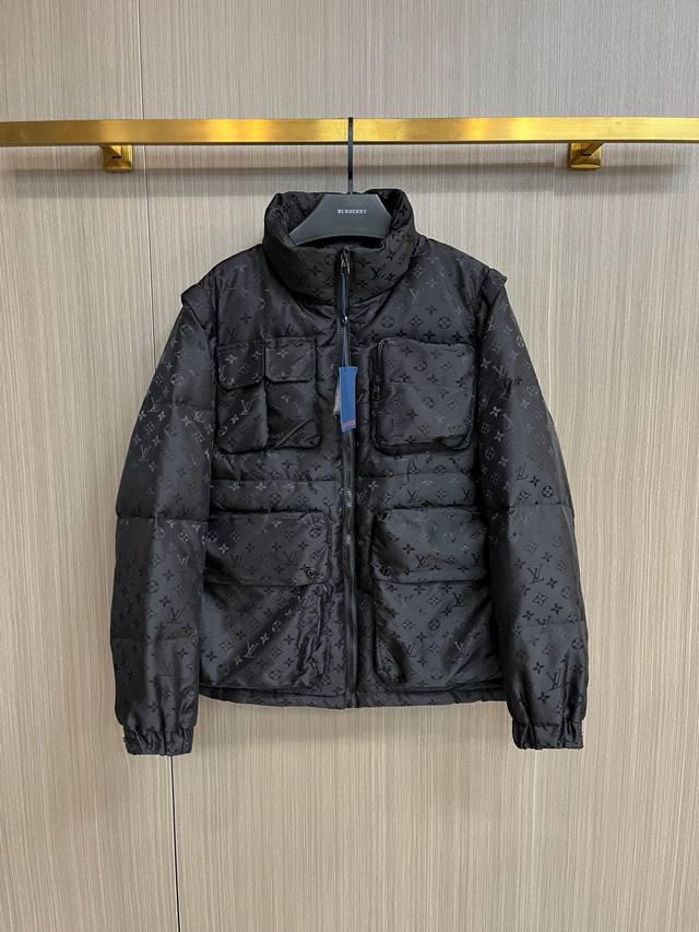 Lv 2025 Spring/Winter New Down Jacket. Two ways to wear it. This is touted as th