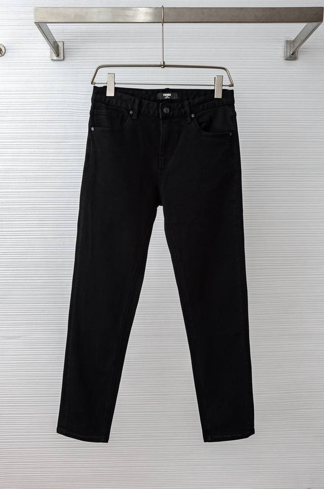 Lv 2025 Men's Fashion Straight Leg Jeans! The latest trouser item is here! A mus