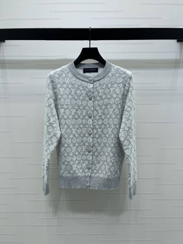 New Arrival! High-Quality Original Louis Vuitton 2025 Autumn/Winter Collection!