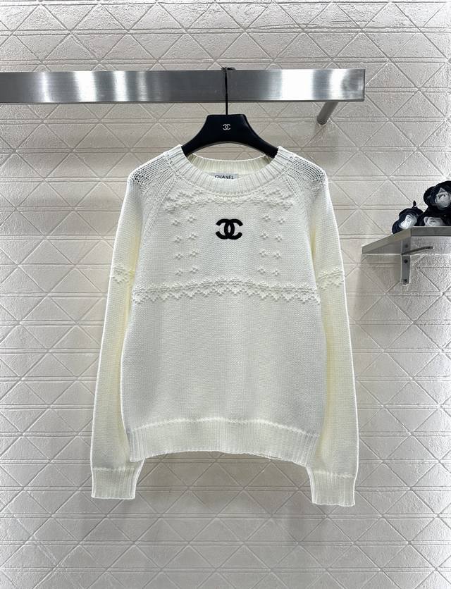 Chane*2025 New Arrival Embroidered Crochet Knit Pullover Sweater Made with custo