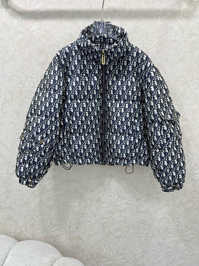 Dio*25 Autumn/Winter New Down Jacket, 90% White Duck Down, Full-width D-letter J