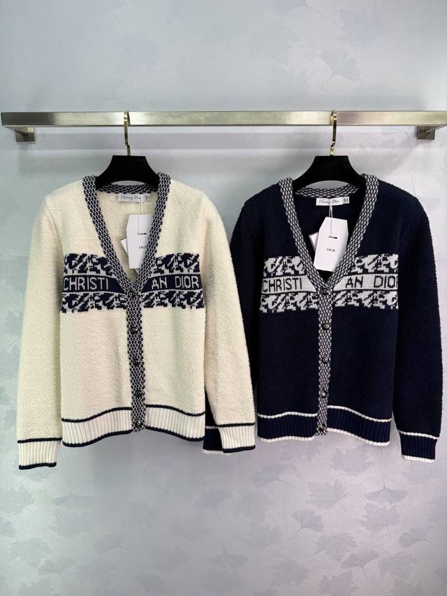 Dio* 2025 Autumn/Winter New V-neck Color-blocked Logo Knit Cardigan! A must-have