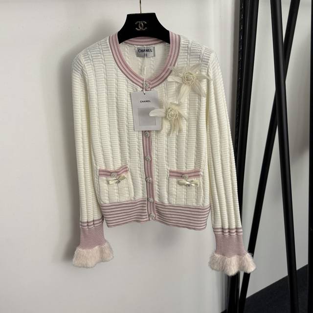 Style No. 20257256 Chanel* New Rhinestone Button 3D Pearl Flower Decoration But