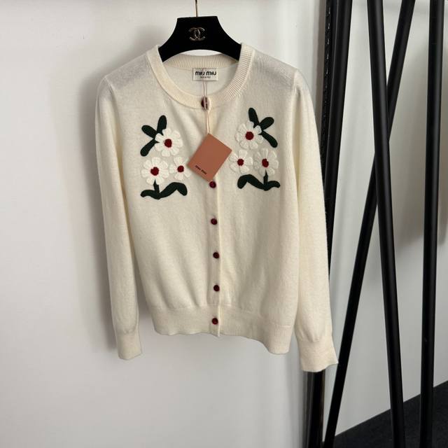 Style No. 20257232 Miumi* New Sweet Floral Embroidered 3D Pattern Long-Sleeved