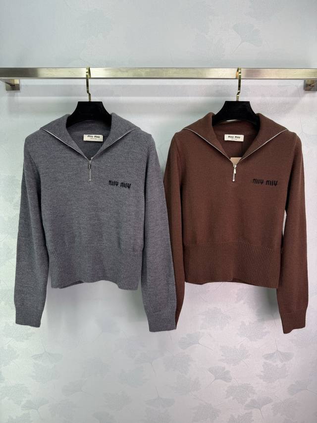 Miu*25 Autumn/Winter New Half-Zip Knit Sweater, 100% Wool Fabric, Half-Zip Desig