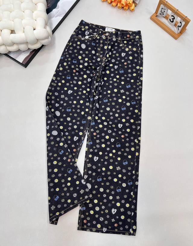 Chanel New Arrival: Chanel 2025B Fall/Winter Collection, 3D Printed All-Over Col