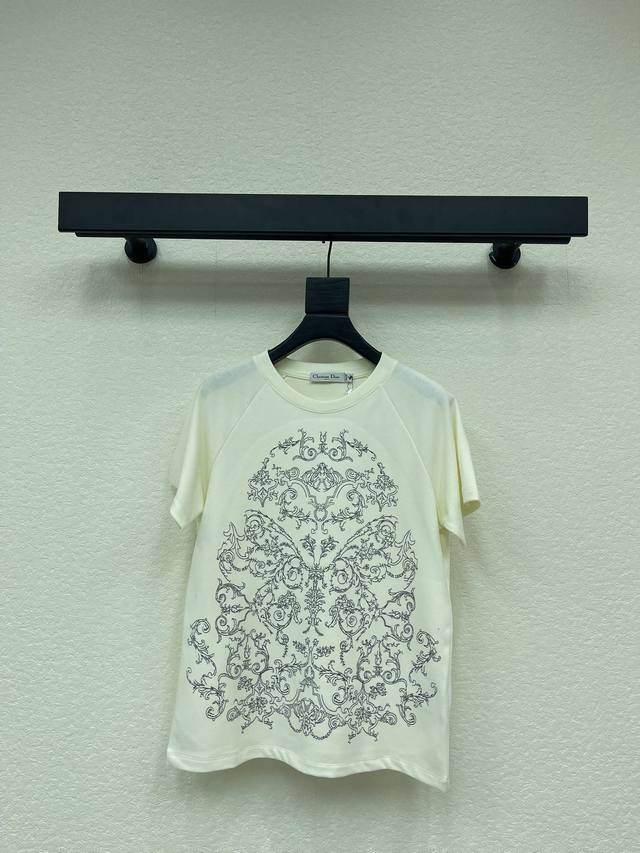 Dio*26 Early Spring New Round Neck Embroidered Short-Sleeve T-Shirt. Made of cus