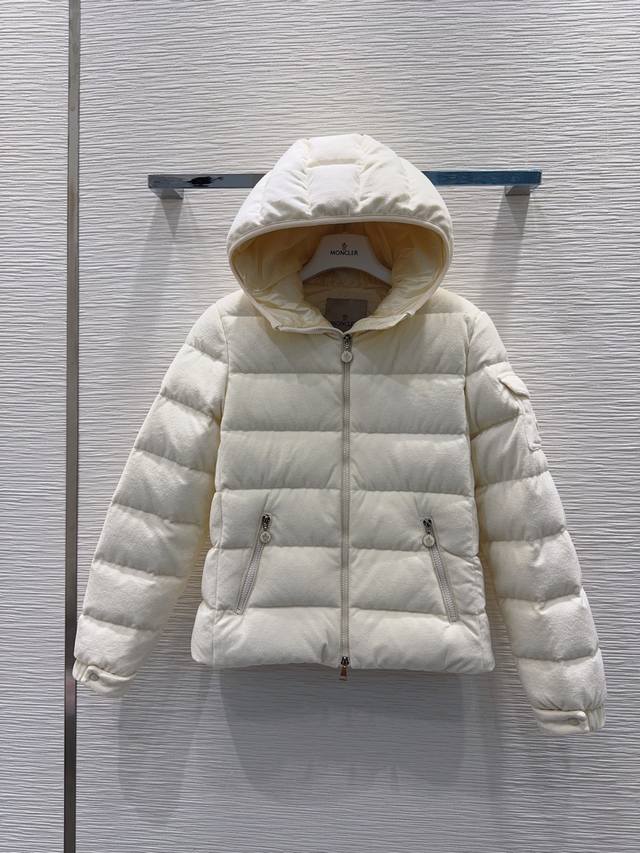 Moncle* 2025Fw New Down Jacket: Excellent overall warmth, superb fit, casual and