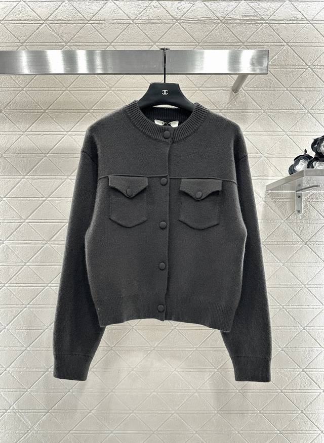 Fend*2025 New Arrival Symmetrical Pocket Knit Cardigan Made with custom Yb wool