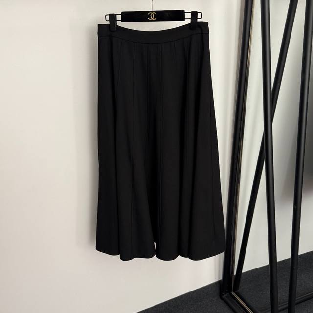 Style No. 20257049 Dio* New High-Waisted Slimming Suit Skirt, Black, Red, Sizes