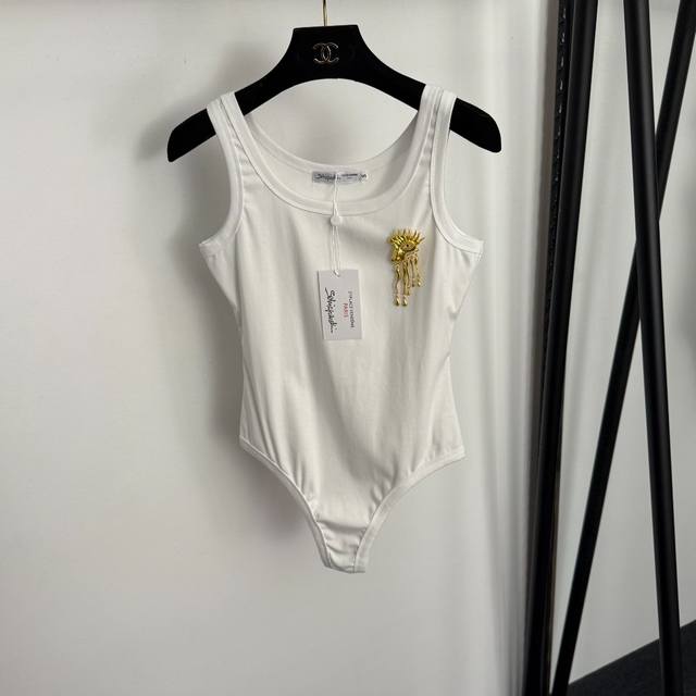 Style No. 20257099 Schiaparelli* New Gold Horse Head Eye Pendant Metal Brooch D