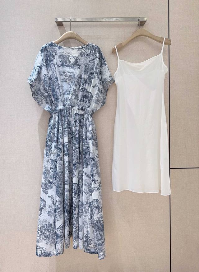 D Brand 25 Cruise New Fashion Item Pure Cotton Off-the-Shoulder Dress Blue and w