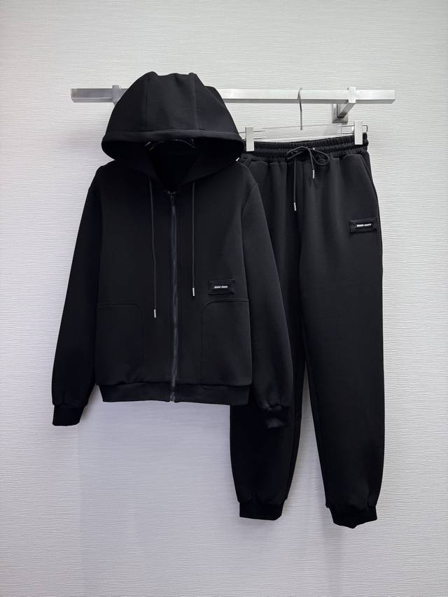 Miumi* 25Ss New Hooded Cardigan Jacket Straight Leg Pants Set with Letter Tag De