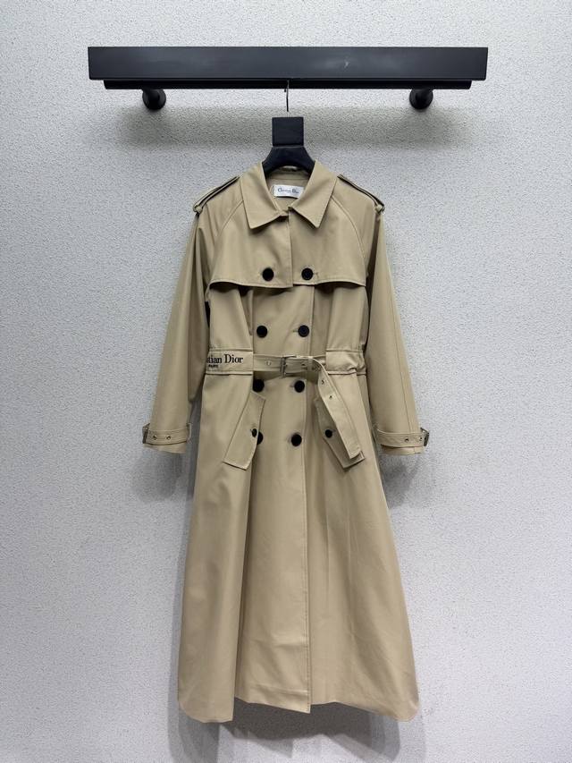 D brand khaki long trench coat, classic British style design, sophisticated and
