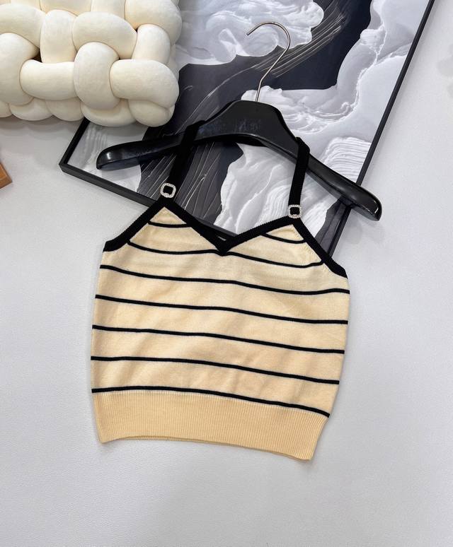 Chanel 25Ss Summer New Arrival Halter Neck Striped Knit Camisole. The halter nec