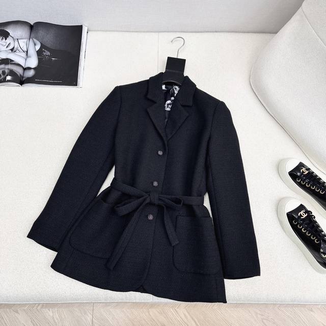 C's 25Ss Autumn/Winter Newest Chanel-Style Woven Tweed Jacket. Exquisite high-qu