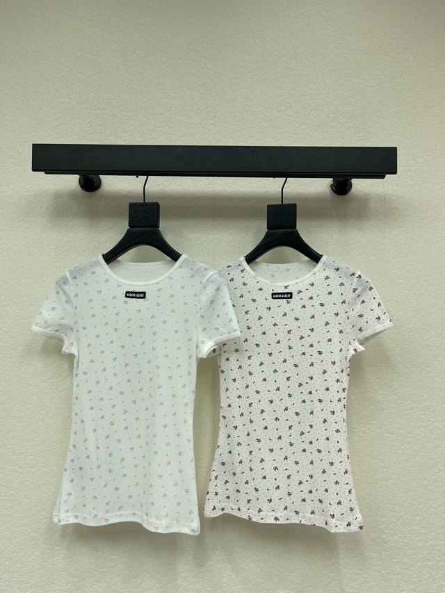 Miumi*25 New Lace-Trimmed Floral Short-Sleeve T-Shirt This floral short-sleeve T