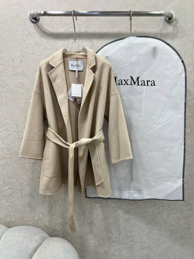 Maxmara~ Labbro Short Wool Coat, Loose Robe-Style, Open-Front. Made with origina