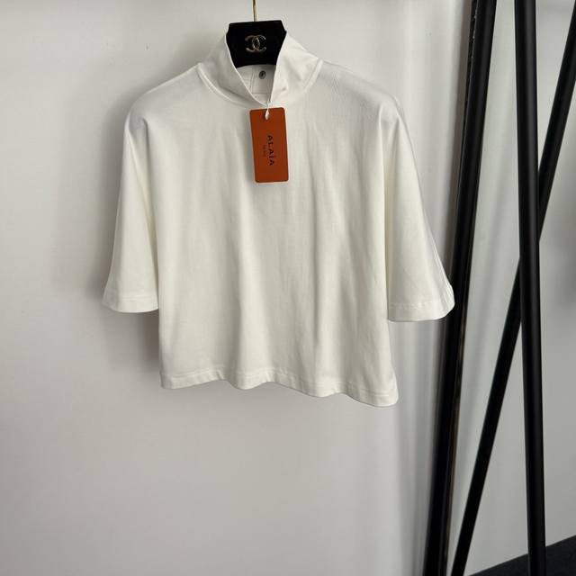 Style No. 20257027 Alai* New back-buttoned stand-up collar short-sleeved T-shir