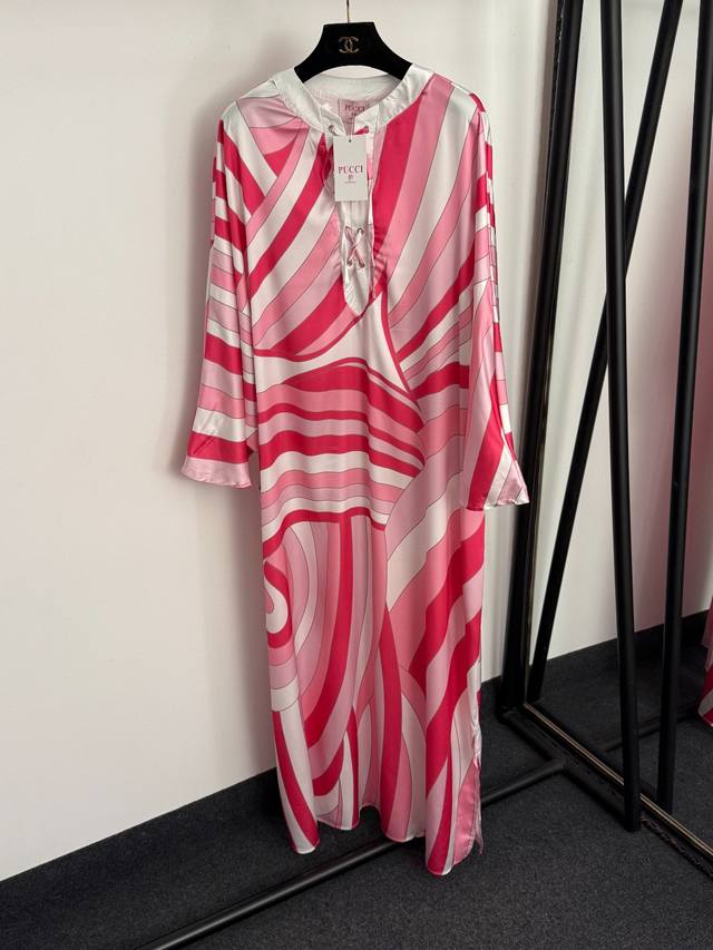 Style No. 20257026 pucc* New irregular color-blocked printed tie-up round neck