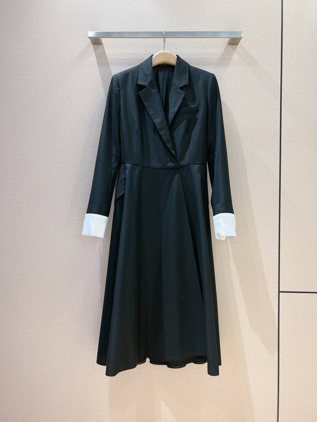 Ma*Xmar*A Autumn/Winter New Arrival~ Long-sleeved top, fashionable classic black