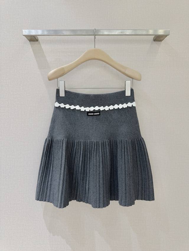 Miu Miu New Arrival Recommendation: A knitted pleated skirt. The knitted fabric