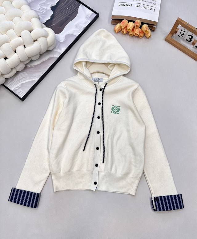 Loewe 2025 New Hooded Knit Cardigan, made with custom Yb wool yarn, soft and ski