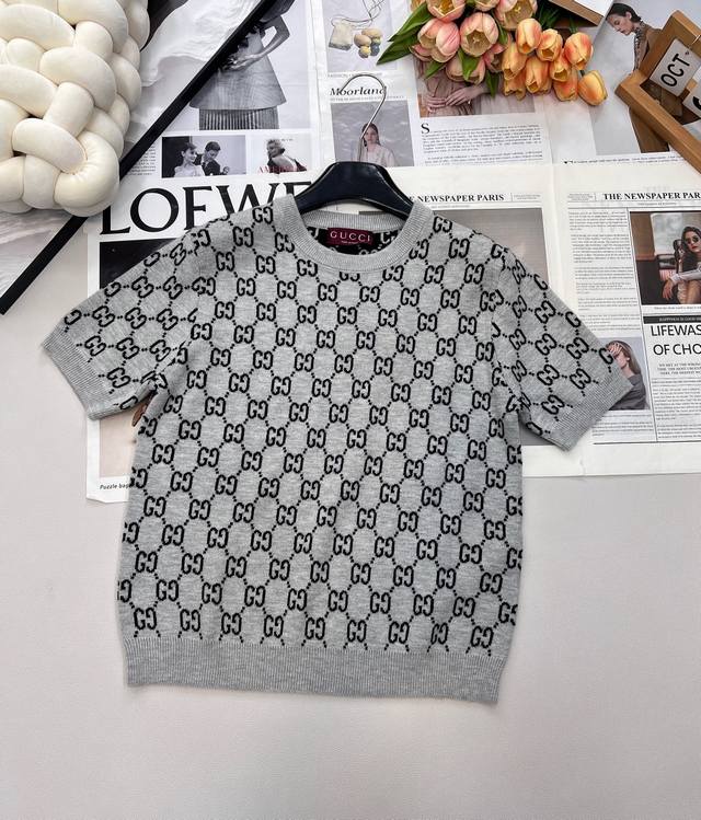 Gucci 2025 New Arrival Reversible Crew Neck Jacquard Knit Short-Sleeve Top. Made