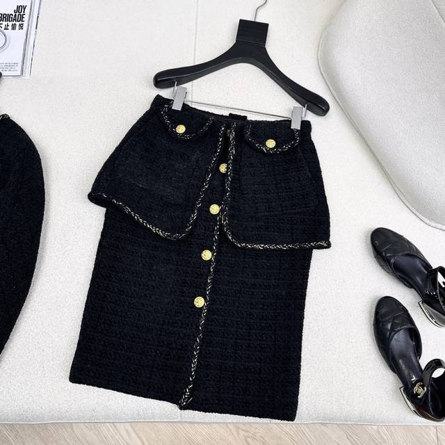 Hot Selling Item: C-brand 25Ss Autumn/Winter Newest Elegant Set - Round Neck Sho