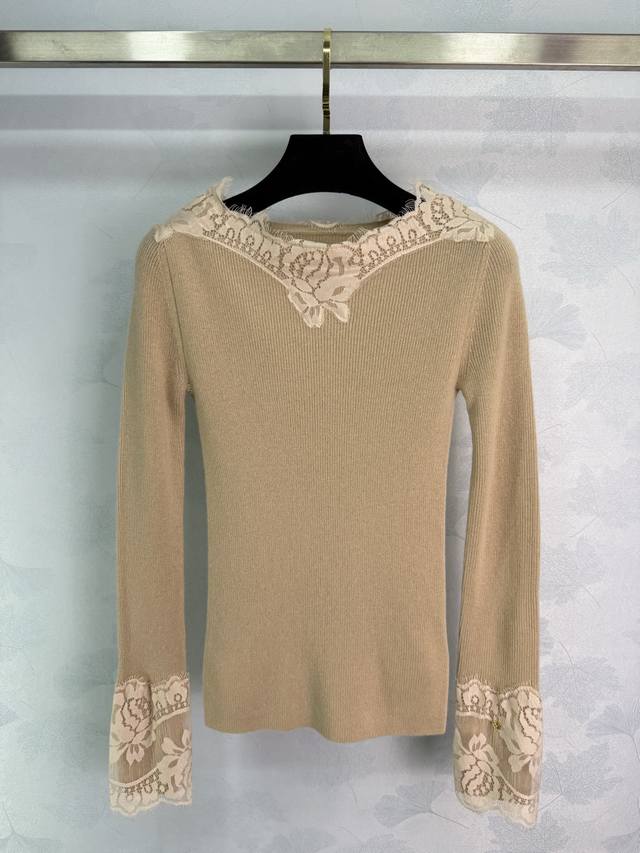 Va*25 Early Autumn New Lace Knit Sweater. The lace trim on the shoulders and cuf