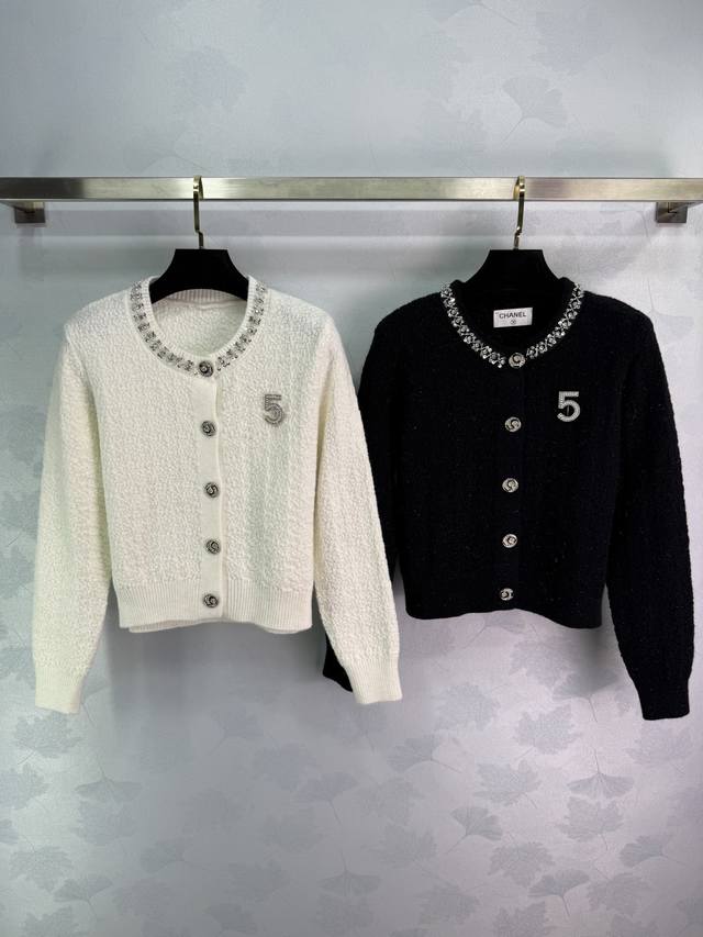 Ch*25 Autumn/Winter New Chanel-Style Cardigan with Rhinestone Neckline Design -