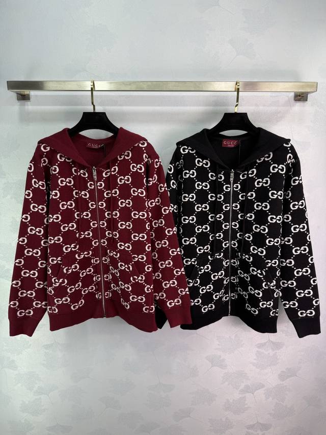 Gucc* 2025 Early Autumn New Arrival: Reversible Hooded Zipper Knit Cardigan! Mad