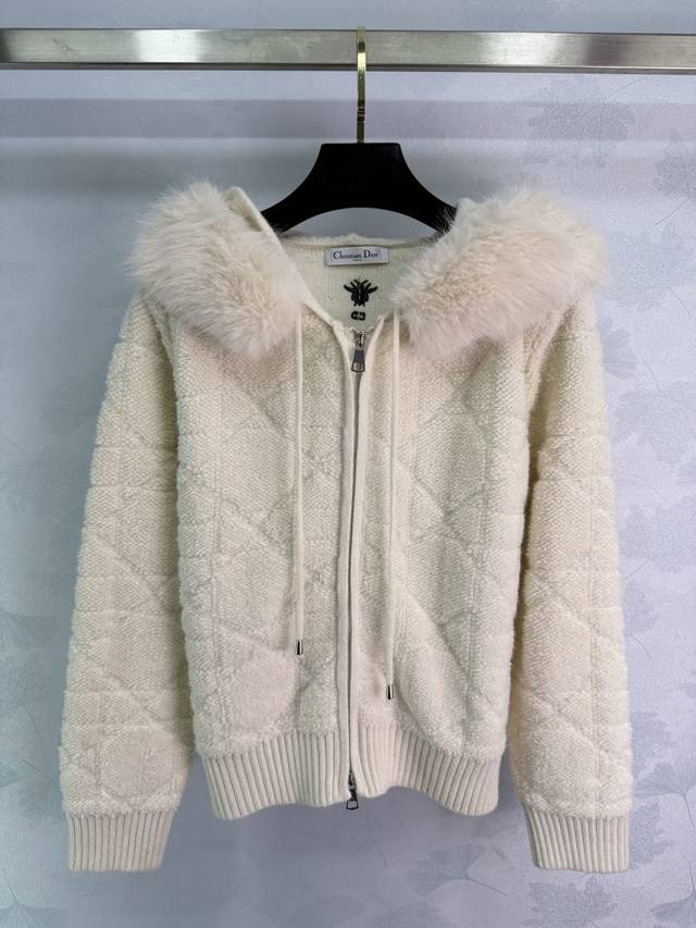 Dio*25 Autumn/Winter New Arrival Diamond Pattern Cardigan with Fur Collar, Super