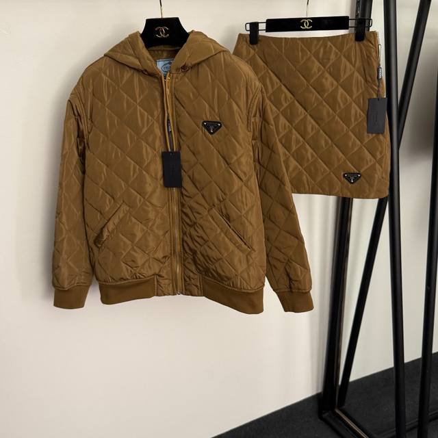 Style No. 20256980 prad* New nylon cotton-padded jacket set, logo triangle deco