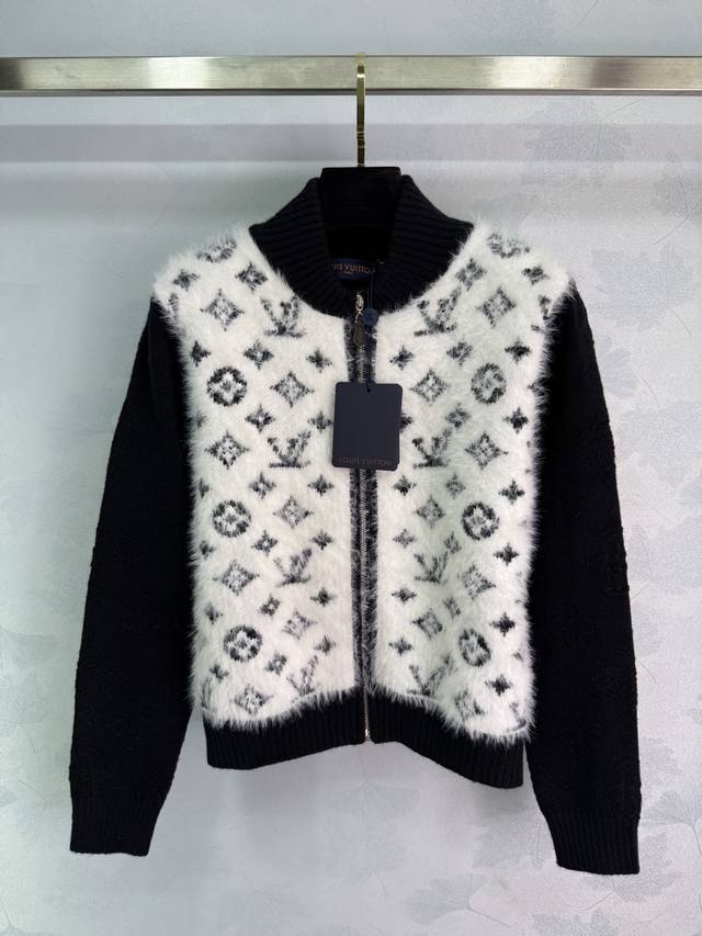 Lou*25 Autumn/Winter New Black and White Patchwork Cardigan Sweater, Classic Mon
