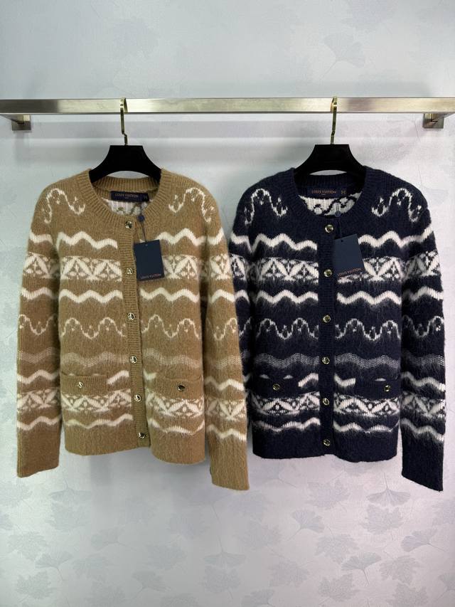 Lou*25 Autumn/Winter New Fair Isle Jacquard Knit Crew Neck Cardigan. Soft and sk