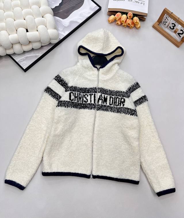 Dior Letter Lambswool Cardigan Coat Loose fit, three-dimensional design, classic