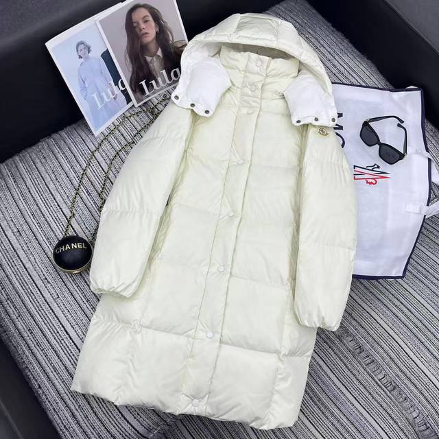 Highly recommended high-end original quality Mon* autumn/winter must-have! Clas