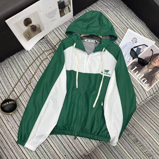 Highly Recommend the Miu Mi* & New Bal*Nce Collaboration Color-Blocked Zip-Up H