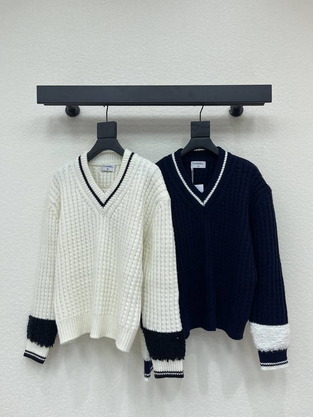 Chane*25 Autumn/Winter New Crochet Vertical Ribbed Knit Pullover Sweater. Coco S