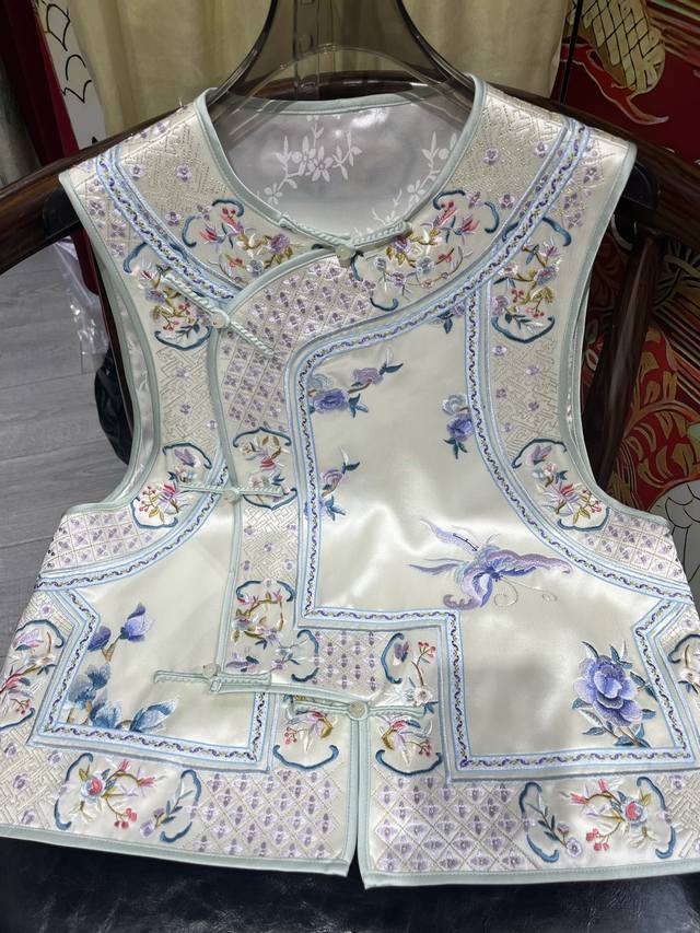 New Arrival! Fashionable New Chinese Style Heavy Embroidery Floral and Bird Pat