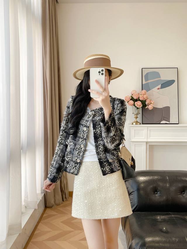 2025 Autumn/Winter New Gray Plaid Chanel-Style Jacket, French Light Luxury Exqui