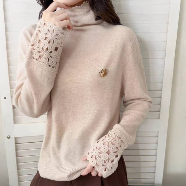 Full wool sleeves, openwork crochet collar, turtleneck base layer Eight colors,