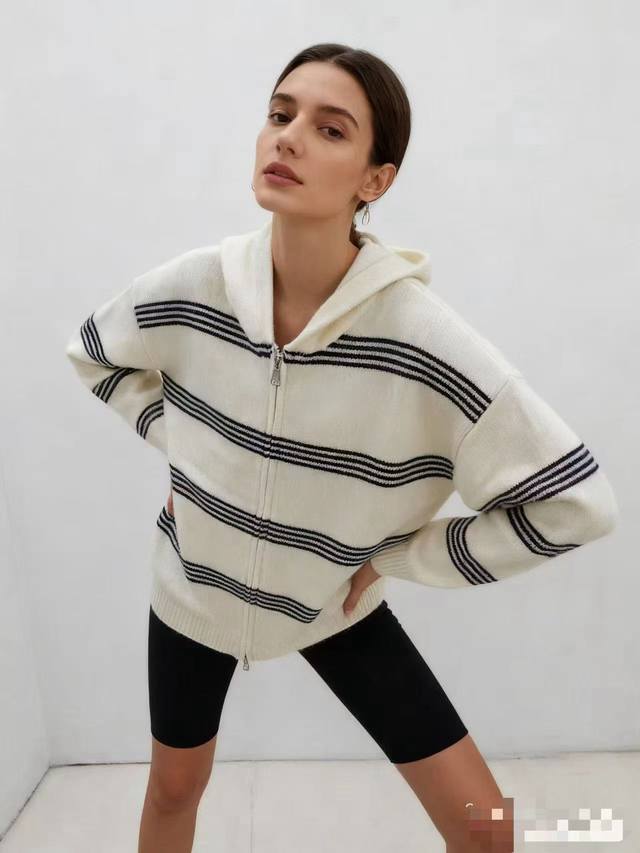 100% Wool Thick Hoodie DDD