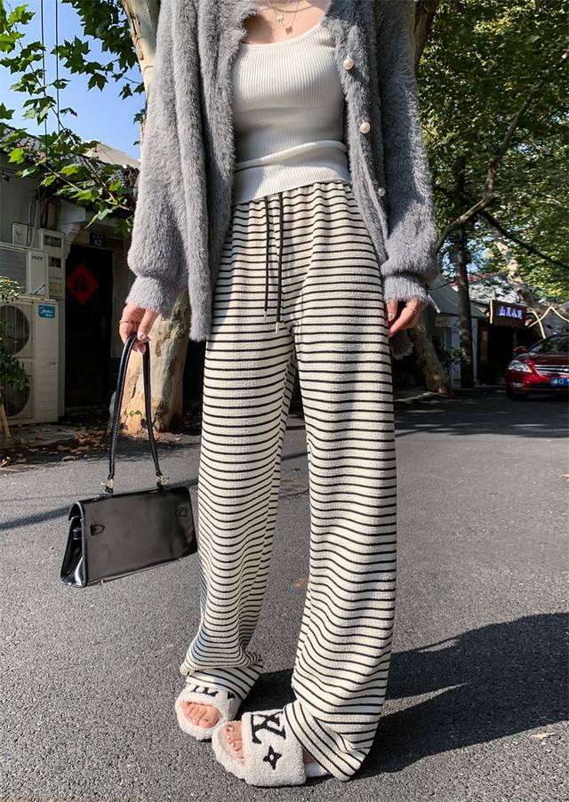 Fleece-lined and thickened pants, 2 colors available (DDD)