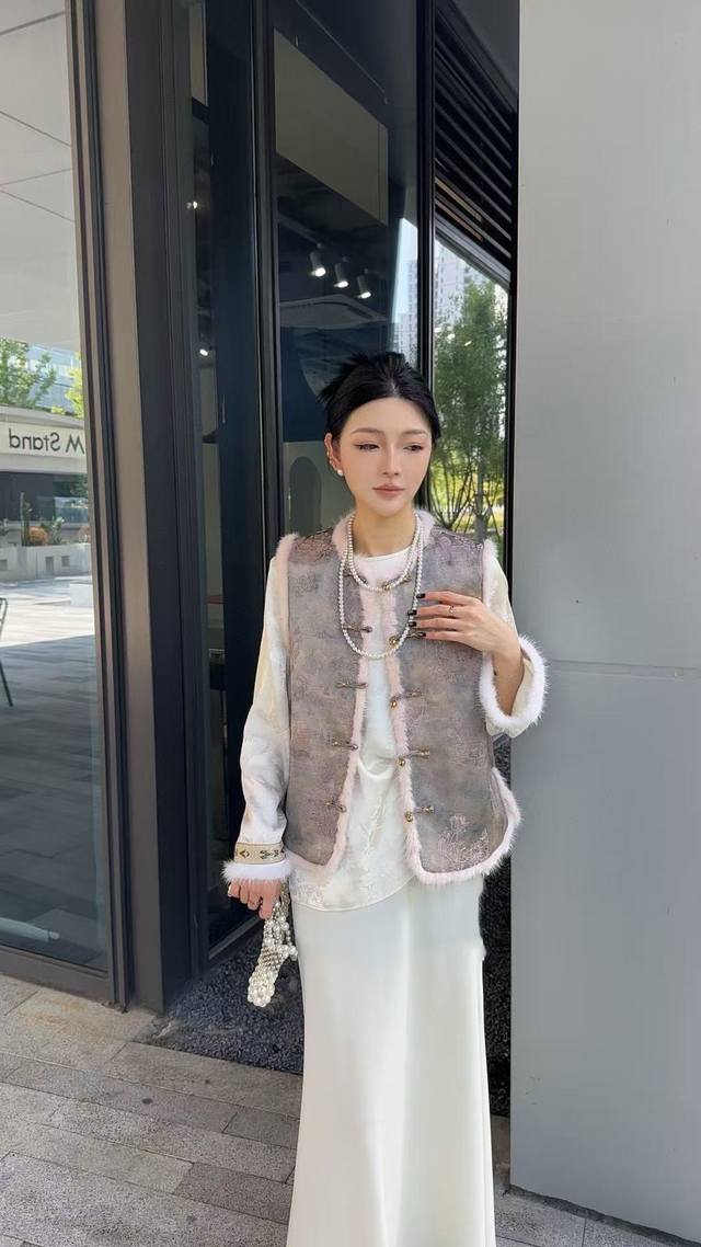 2025 Autumn/Winter New Arrival New Chinese Style Rayon Jacquard Mink Fur Quilted